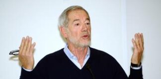 Bertolaso parla di ‘razza italica’, poi, si scusa: “Era una battuta”
