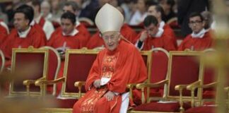 Camillo Ruini, il Gemelli: “Cardinale è stabile, proseguono controlli in terapia intensiva”