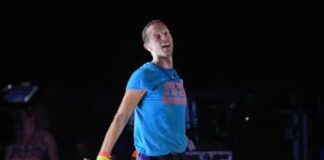 Coldplay a Roma, l’urlo di Chris Martin: “Fa un caldo che si muore”