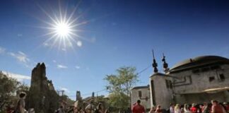 Disneyland, in Usa 14.000 impiegati minacciano primo sciopero in 40 anni