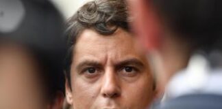 Elezioni Francia, Attal: “Dopo il ballottaggio sarà al potere o l’estrema destra o il Parlamento”