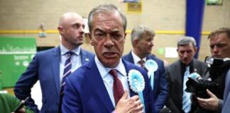 Elezioni Gb, Farage eletto per la prima volta: “Primo passo di qualcosa che vi stupirà”