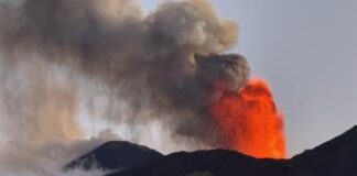 Etna, nube di cenere da cratere Voragine: aeroporto di Catania ferma tutti i voli
