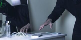 Furti in casa in estate, i consigli per scongiurarli