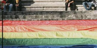 Gay aggrediti a Roma, la legale: “Ragazzi pentiti, ma non è stata omofobia”