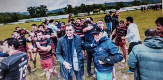 Volley, rugby, boxe, basket, padel e non solo. Così il Gruppo Battistolli aiuta gli sport dilettantistici e semi-professionistici uigi Battistolli in mezzo al campo dopo una partita della Rangers Rugby Vicenza