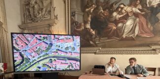 Messa in sicurezza ex Macello, sindaco Possamai e arch. Stocco: fondazione privata Pielle 24 finanzia struttura in legno e acciaio Messa in sicurezza ex Macello di Vicenza, la illustrano l'architetto Alberto Stocco e il sindaco Giacomo Possamai