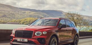 Nuova Bentley Bentayga MY 2024: quattro ruote sterzanti e tanta connettività