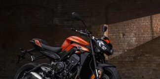 Nuova Triumph Street Triple 765 R: anche in versione depotenziata