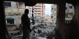 Raid Israele su Gaza, media: “Uccise almeno 27 persone”