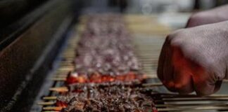 Roma: arriva Arrowsticino, il primo take-away con gli arrosticini alla brace