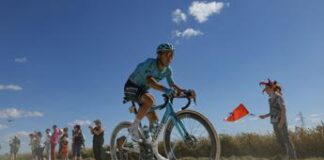 Tour de France, si ritira in corsa Lutsenko capitano dell’Astana