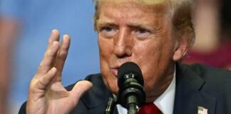 Trump: “Biden non ha il covid, oggi dimenticherà di essersi ritirato”