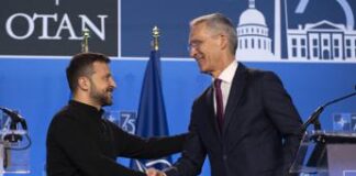 Ucraina, Stoltenberg: “Futuro è nella Nato”. Zelensky agli alleati: “Basta restrizioni”