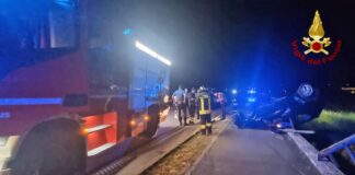 Incidente stradale a Castelgomberto: auto rovesciata, due giovani feriti incidente a castelgomberto