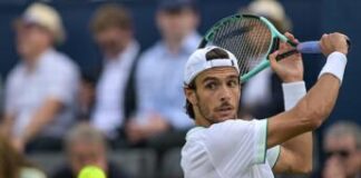 Wimbledon, esordio vincente per Musetti e Darderi. Nardi e Bellucci ko al primo turno