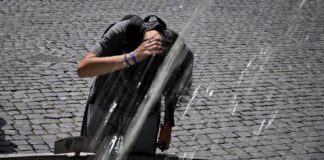 Caldo sempre peggio, oggi in Italia 14 città da bollino rosso e venerdì saranno 17 caldo