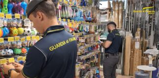Sequestro prodotti non sicuri e lavoratori irregolari a Belluno sequestro prodotti non sicuri Belluno