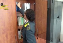 Falsi appalti da 8 mln di euro nel facchinaggio per grande distribuzione nelle province di Treviso, Venezia e Padova. Sei denunciati dalla GdF Treviso Venezia Padova. GDF: 8mln falsi appalti facchinaggio GDO