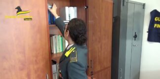 Falsi appalti da 8 mln di euro nel facchinaggio per grande distribuzione nelle province di Treviso, Venezia e Padova. Sei denunciati dalla GdF Treviso Venezia Padova. GDF: 8mln falsi appalti facchinaggio GDO