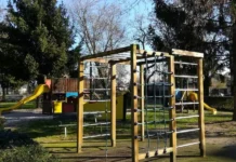 Vicenza, riapre il parco giochi di viale Fiume dopo la riqualificazione da 75 mila euro Parco giochi di viale Fiume a Vicenza, area attrezzata per bambini
