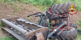Montegalda, si ribalta con il trattore: ferito un agricoltore. Accertamenti in corso sulle cause trattore ribaltato montegalda