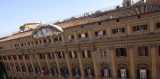 Assegno unico per i figli, il ministero smentisce i tagli: “Ipotesi fantasiosa”
