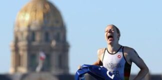 Atleta malata dopo gara nella Senna, Belgio si ritira da triathlon misto: oro alla Germania