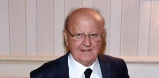 Boldi bersaglio haters dopo auguri a Meloni: “Io sincero, non mi servono favori”