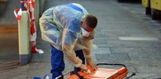 Germania, crolla hotel a Krov: un morto, dispersi sotto le macerie