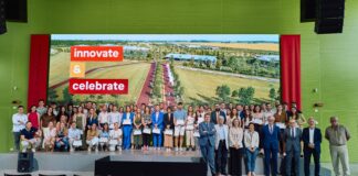 140 mila euro per premiare la formazione: Banca delle Terre Venete sostiene e sosterrà i giovani talenti Alcuni dei 139 vincitori delle borse di studio con CDA e Direzione di Banca delle Terre Venete (evento 7 giugno 2024 Hfarm Roncade))