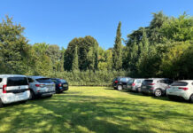 Aperto il nuovo parcheggio pubblico con 19 posti auto in via della Rotonda. Allargata l’area bike sharing fino a Campedello La rotonda, nuovo parcheggio