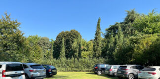 Aperto il nuovo parcheggio pubblico con 19 posti auto in via della Rotonda. Allargata l’area bike sharing fino a Campedello La rotonda, nuovo parcheggio