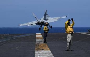 Iran, Usa inviano dispiegamento aereo più grande da invasione Iraq del 2003