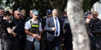 Israele, provocazione del ministro Ben Gvir: prega a Spianata moschee