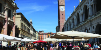 Mercato dell’antiquariato e del collezionismo Vicenza, aggiudicata la gestione fino al 2027 Mercato antiquariato e collezionismo Vicenza