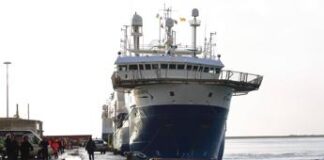 Migranti, multa e 60 giorni di fermo per la nave ‘Geo Barents’