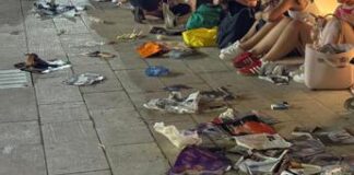 Mostra Venezia, cosa resta del red carpet: bottigliette e rifiuti abbandonati