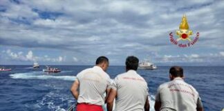 Naufragio Palermo, “hanno tentato di salvarsi in tutti i modi”: la ricostruzione del pm