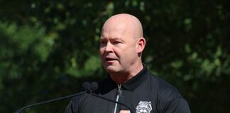 Sindacati: scontro fra Harris e Trump. O’Brien, presidente dei Teamsters, si allontana dal candidato repubblicano dopo elogi al “licenziatore” Musk? Sean O'Brien, presidente dei Teamsters, il sindacato dei camionisti, è stato il primo leader di sindacati a partecipare alla convention repubblicana.