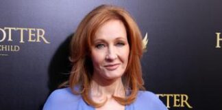 Parigi 2024, JK Rowling attacca: “Carini-Khelif? Maschio sul ring, brutale ingiustizia”