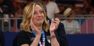 Parigi 2024, Meloni incontra presidente Cio: caso Khelif ed equità gare in colloquio