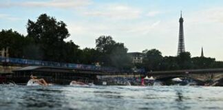 Parigi 2024, Senna di nuovo sporca: annullato allenamento triathlon misto
