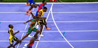 Parigi 2024, telecronaca con gaffe: Nbc sbaglia vincitore 100 metri