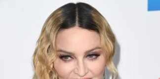 Madonna a Pompei: ragazzi cantano in italiano, napoletano e inglese per la popstar