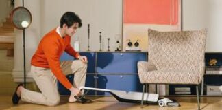 Roborock Flexi Lite, agile come una scopa e pulito come un mocio