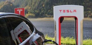 Tesla costruite in Cina, possibili dazi Ue al 19%: cresce scontro Bruxelles-Pechino