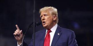 Trump contro Zuckerberg: “Se complotterà ancora contro di me passerà la vita in prigione”