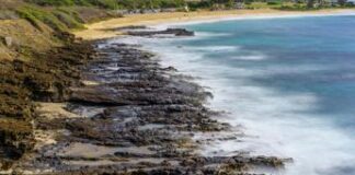 Una scarica di elettricità per combattere l’erosione costiera