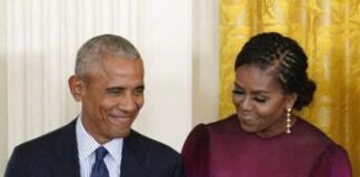 Usa, oggi è la notte di Barack e Michelle Obama alla convention di Chicago